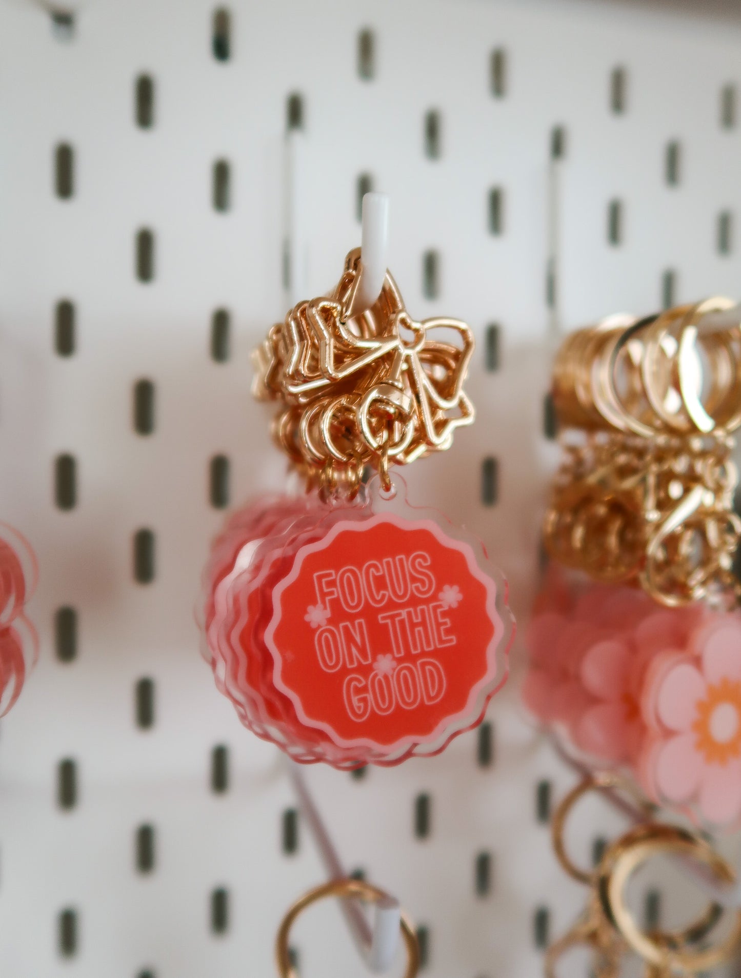 Focus on the Good Keychain